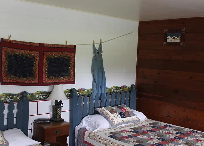 Chateau Motel *